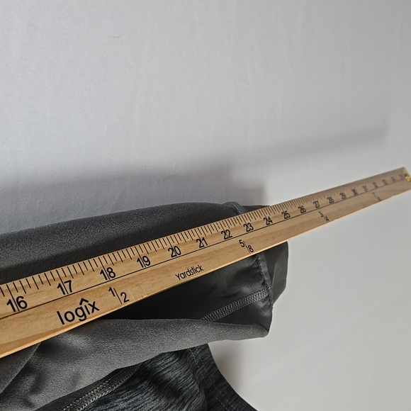 Adidas Climalite Pullover Women's Gray Heather 1/4 Zip Top Sz M - Picture 10 of 11